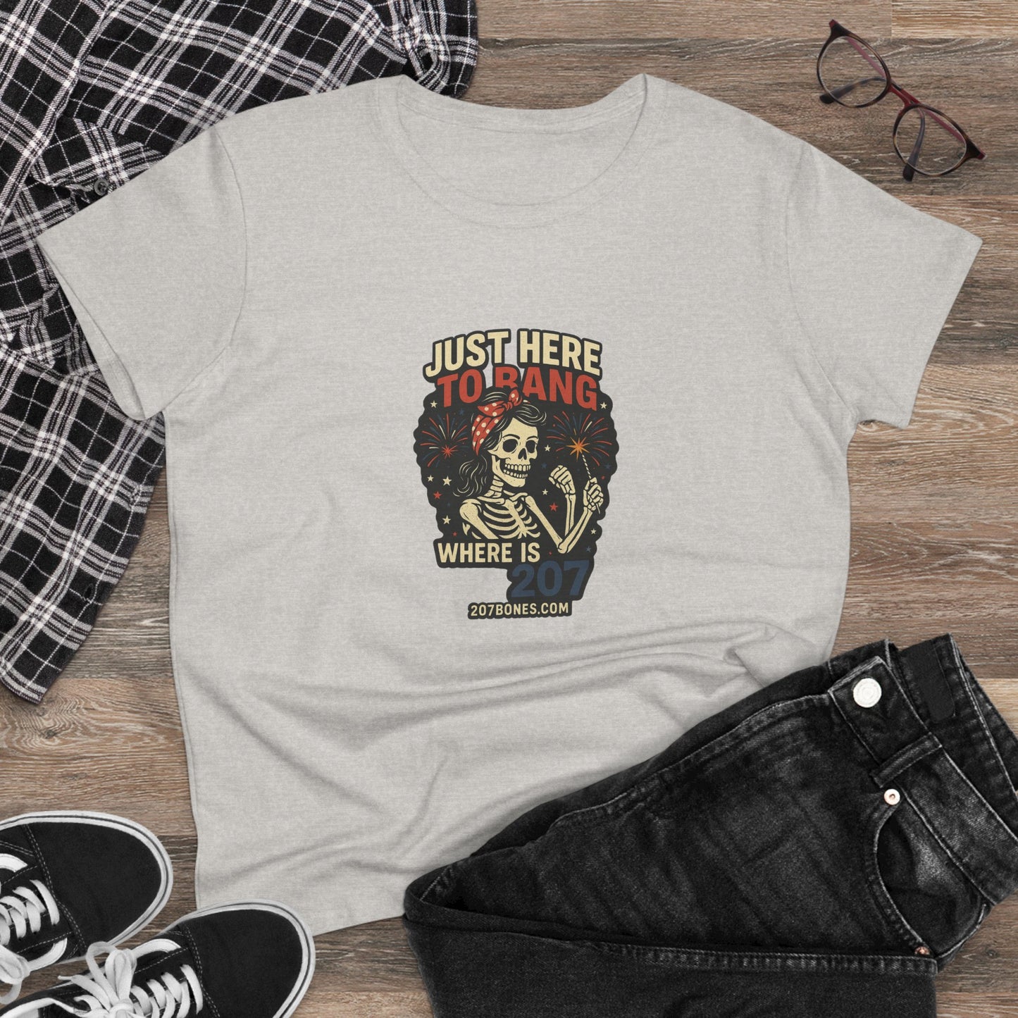 Casual Funny Graphic Tee - Just Here to Hang, Cute Gift for Friends, Halloween, Everyday Wear, Trendy Style, Comfortable Cotton Shirt