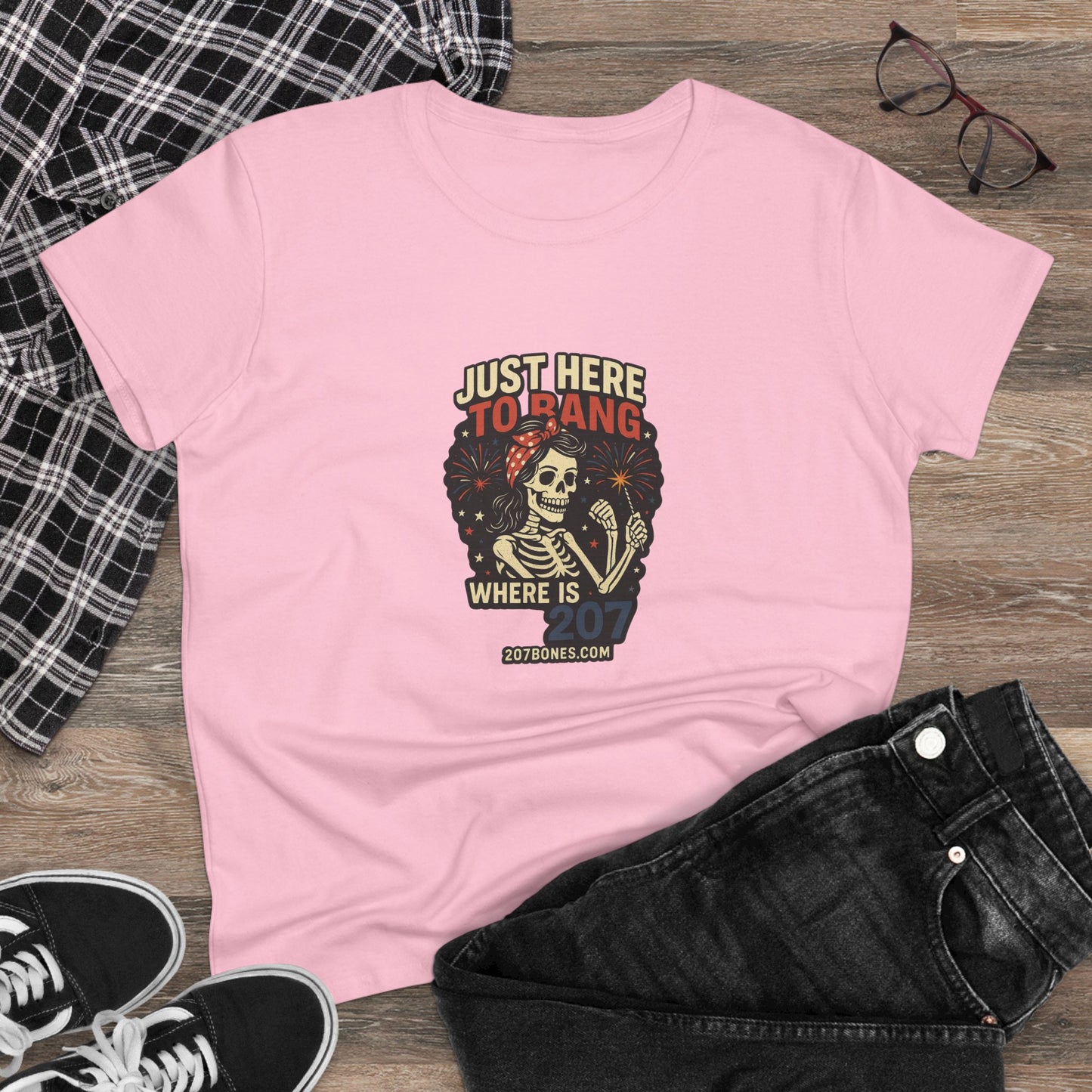Casual Funny Graphic Tee - Just Here to Hang, Cute Gift for Friends, Halloween, Everyday Wear, Trendy Style, Comfortable Cotton Shirt
