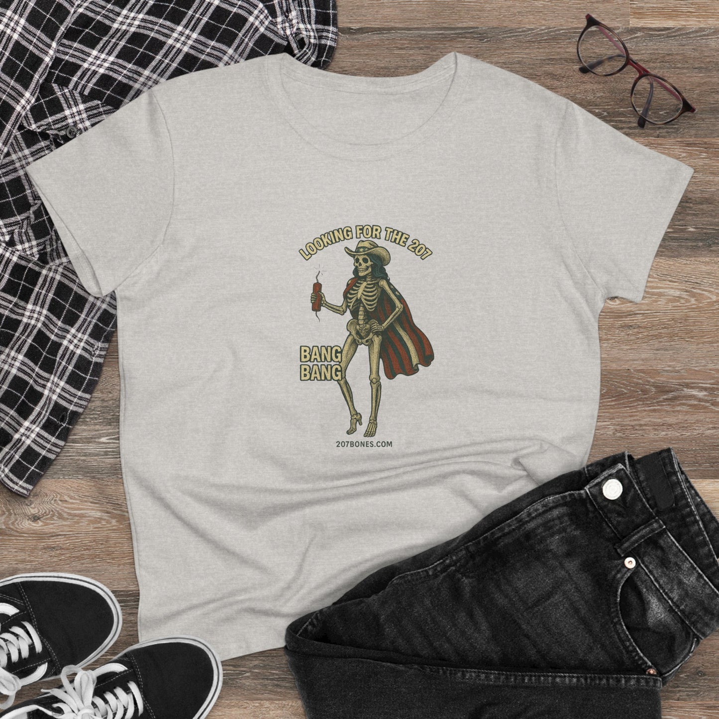 Retro Graphic Tee for Women - Perfect for Casual Wear, Gifts, and Celebrations